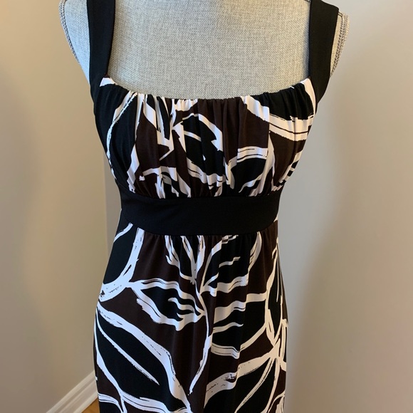 Laura Dress - NWOT - Picture 5 of 8